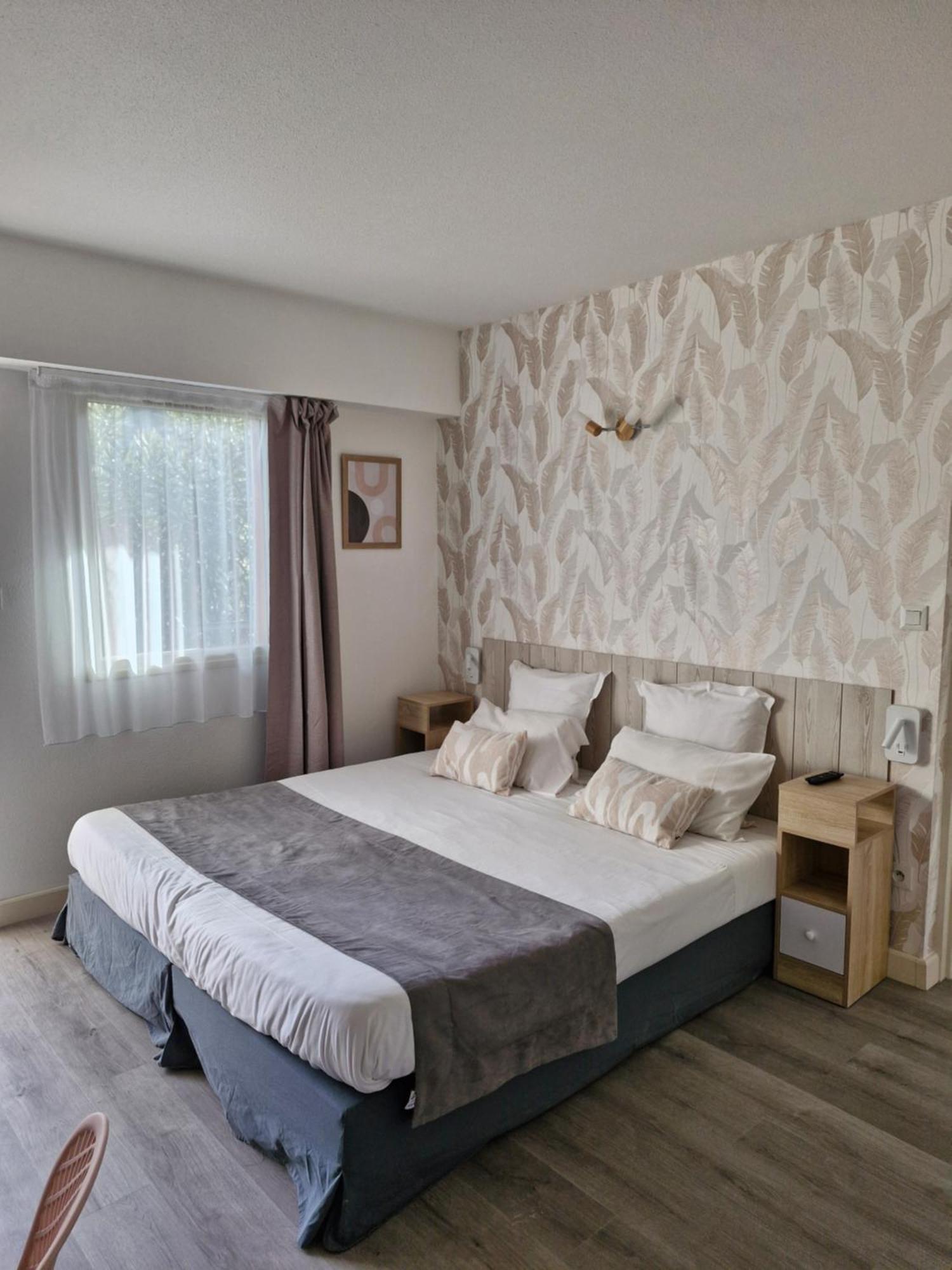 לס ואנס Hotel Le Vanseen מראה חיצוני תמונה